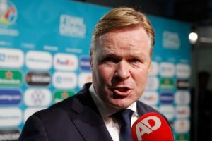 Куман: VAR против Барселоны, мы не заслуживаем таких поражений Куман: VAR против Барселоны, мы не заслуживаем таких поражений